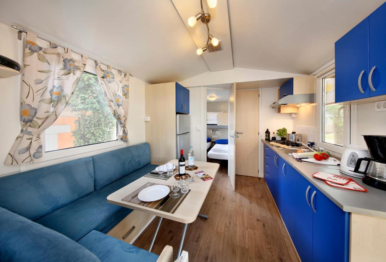 Albatross Mobile Homes On Valamar Camping Lanterna Tar-Vabriga Екстер'єр фото